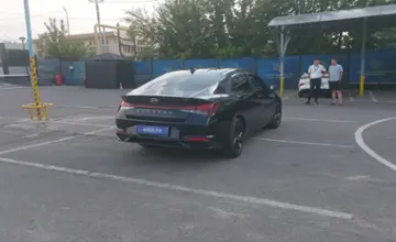 Hyundai Elantra 2022 года за 9 300 000 тг. в Алматы фото 3