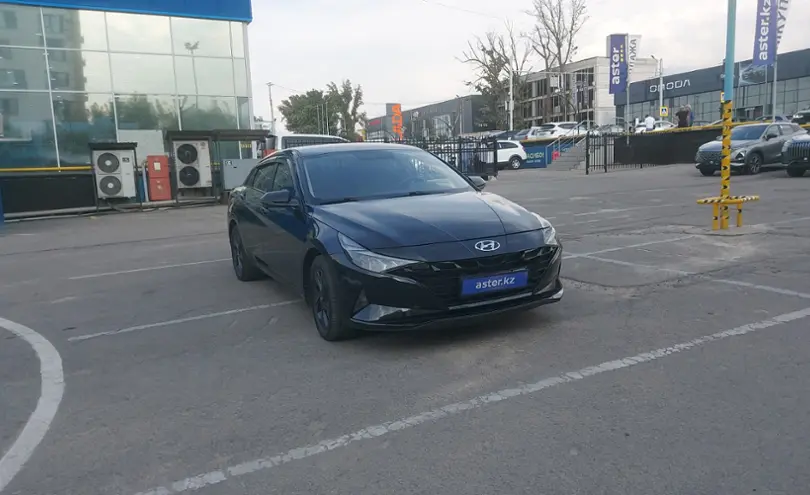 Hyundai Elantra 2022 года за 9 300 000 тг. в Алматы фото 2