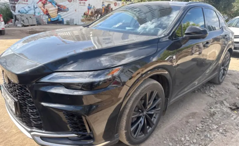 Lexus RX 2022 года за 35 000 000 тг. в Астана