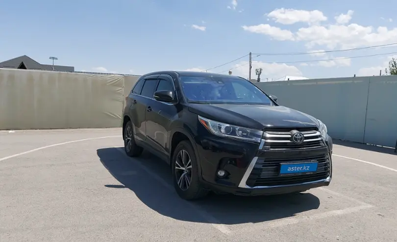 Toyota Highlander 2019 года за 19 000 000 тг. в Шымкент фото 2