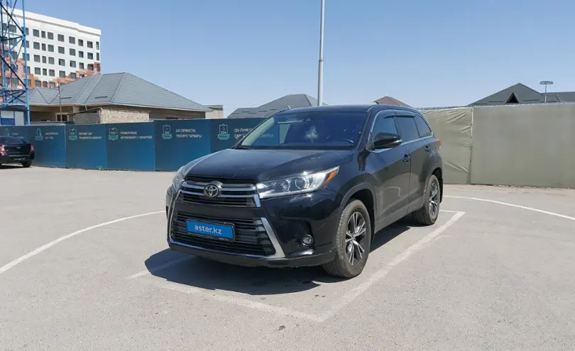 Toyota Highlander 2019 года за 19 000 000 тг. в Шымкент