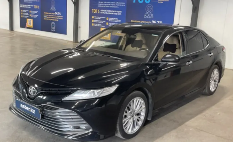 Toyota Camry 2019 года за 15 000 000 тг. в Астана