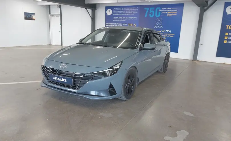 Hyundai Elantra 2021 года за 9 500 000 тг. в Астана