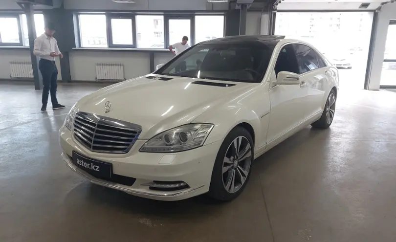 Mercedes-Benz S-Класс 2008 года за 7 500 000 тг. в Астана