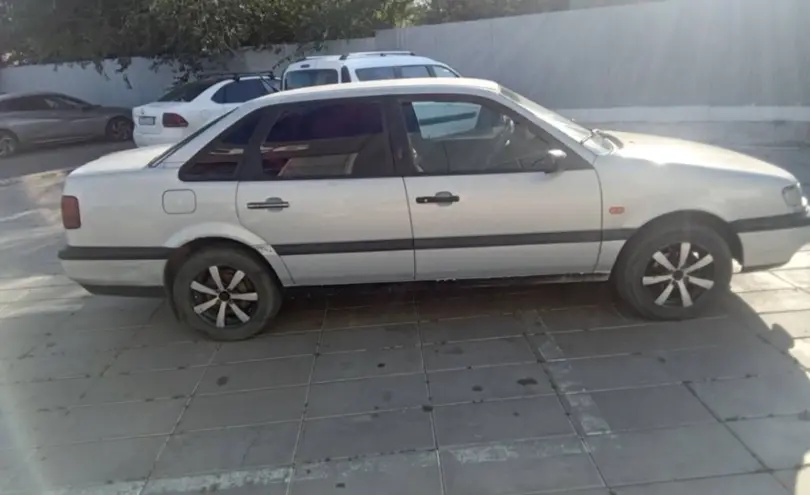 Volkswagen Passat 1994 года за 1 500 000 тг. в Уральск фото 4