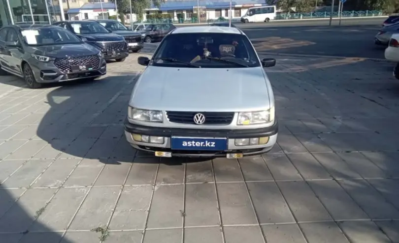 Volkswagen Passat 1994 года за 1 500 000 тг. в Уральск фото 2