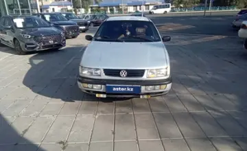 Volkswagen Passat 1994 года за 1 500 000 тг. в Уральск фото 2