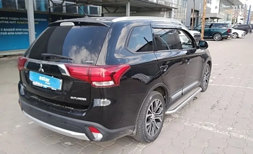 Mitsubishi Outlander 2016 года за 8 500 000 тг. в Караганда фото 5