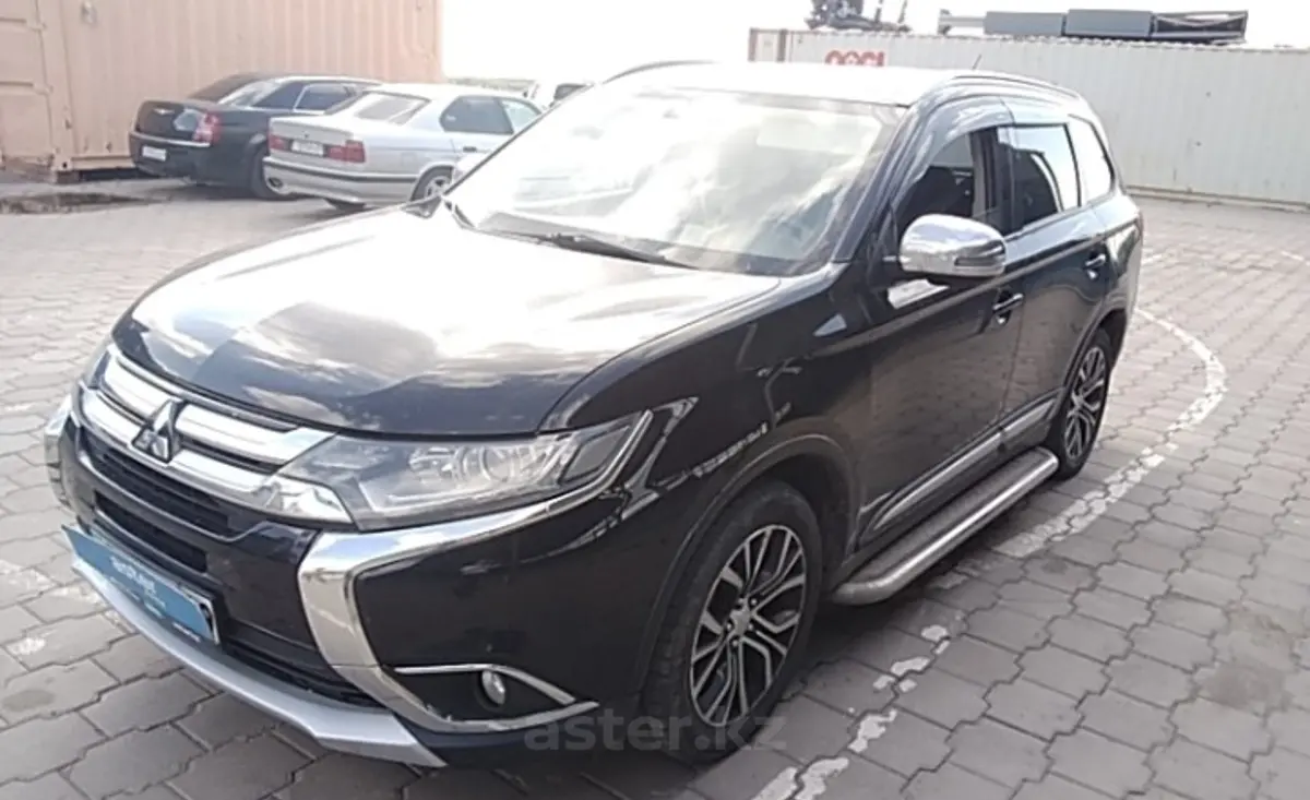 Mitsubishi Outlander 2016 года за 8 500 000 тг. в Караганда