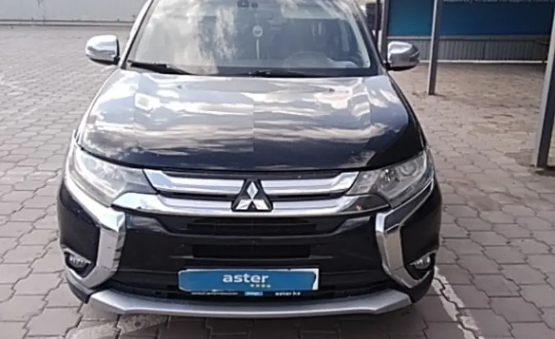 Mitsubishi Outlander 2016 года за 8 500 000 тг. в Караганда фото 2