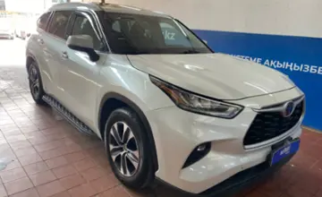 Toyota Highlander 2022 года за 30 000 000 тг. в Астана фото 3
