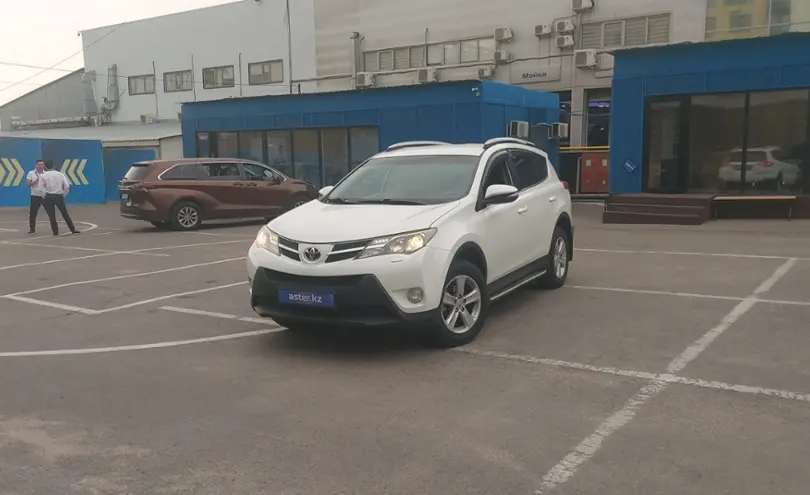 Toyota RAV4 2014 года за 9 000 000 тг. в Алматы