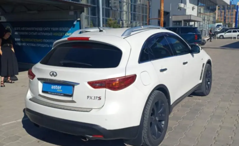 Infiniti FX 2013 года за 12 500 000 тг. в Караганда фото 5
