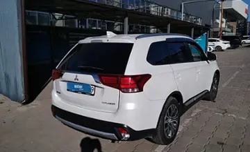 Mitsubishi Outlander 2018 года за 9 500 000 тг. в Караганда