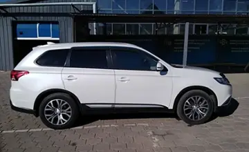 Mitsubishi Outlander 2018 года за 9 500 000 тг. в Караганда фото 4