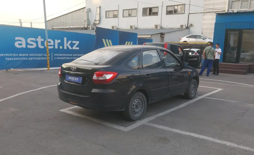 LADA (ВАЗ) Granta 2015 года за 1 900 000 тг. в Алматы фото 3
