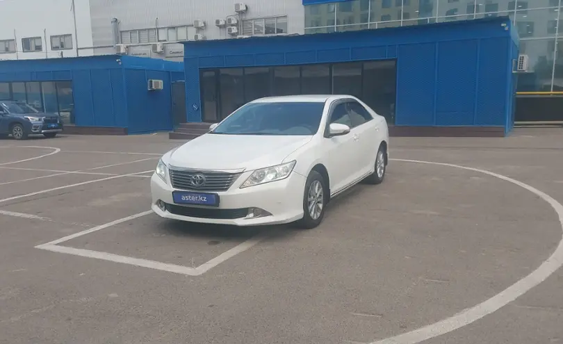 Toyota Camry 2014 года за 8 000 000 тг. в Алматы