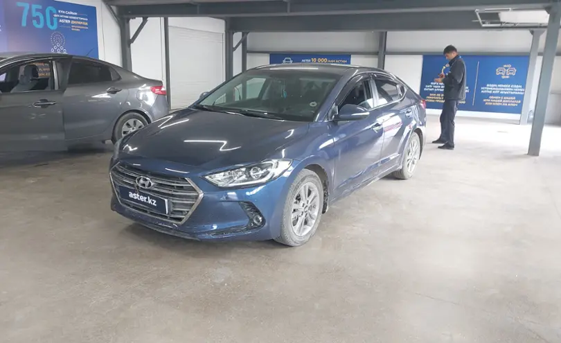 Hyundai Elantra 2018 года за 8 000 000 тг. в Астана
