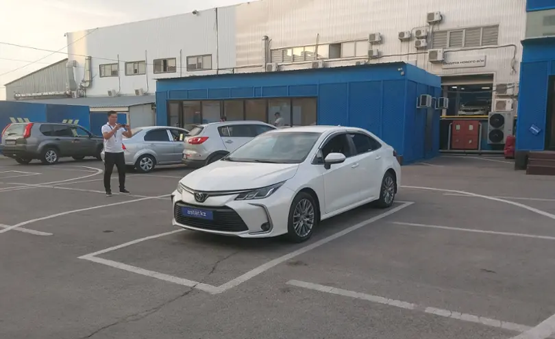 Toyota Corolla 2020 года за 10 000 000 тг. в Алматы