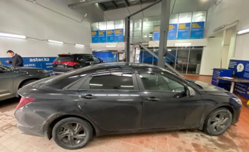 Hyundai Elantra 2022 года за 10 000 000 тг. в Астана фото 4