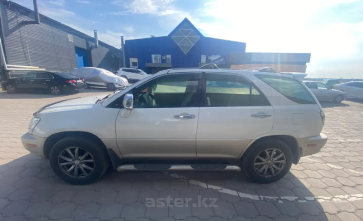 Lexus RX 1999
