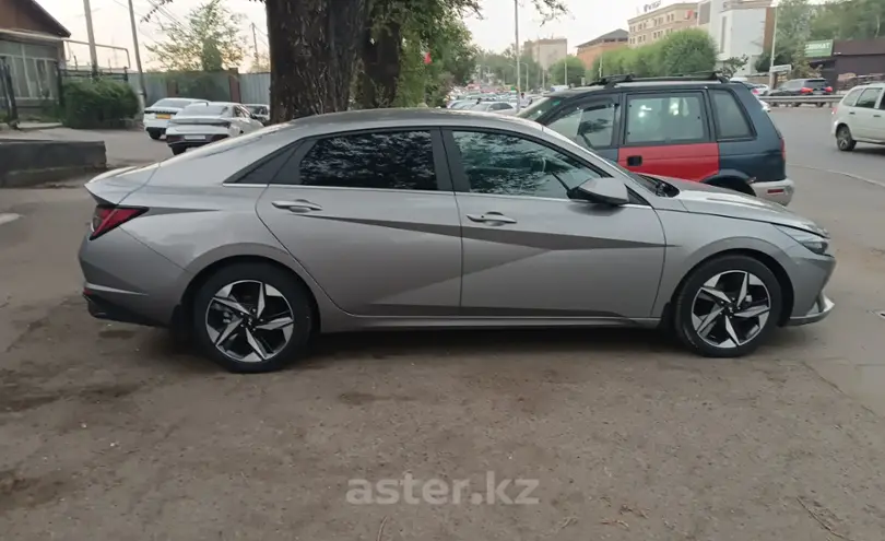 Hyundai Elantra 2023 года за 12 000 000 тг. в Алматы