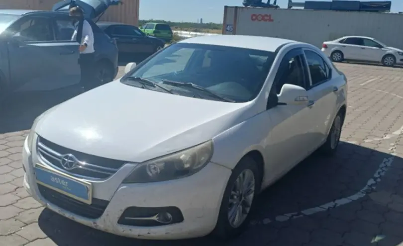 JAC J5 (Heyue) 2015 года за 2 000 000 тг. в Караганда