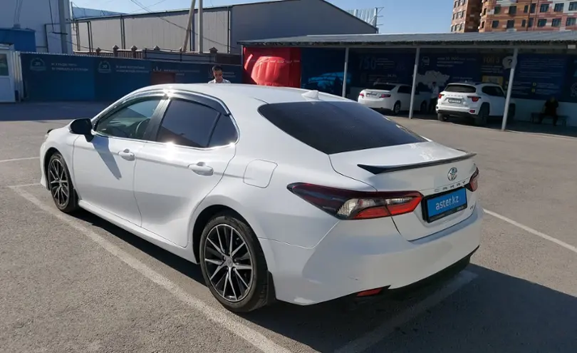 Toyota Camry 2021 года за 14 000 000 тг. в Шымкент фото 4