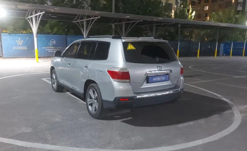 Toyota Highlander 2012 года за 12 000 000 тг. в Алматы фото 4