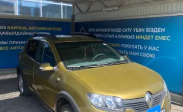 Renault Sandero 2015 года за 4 600 000 тг. в Караганда фото 3