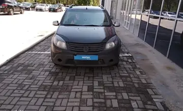 Renault Sandero 2013 года за 3 750 000 тг. в Актобе фото 2