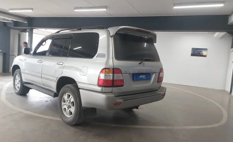 Toyota Land Cruiser 2006 года за 13 000 000 тг. в Астана фото 4