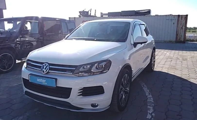 Volkswagen Touareg 2013 года за 13 000 000 тг. в Караганда