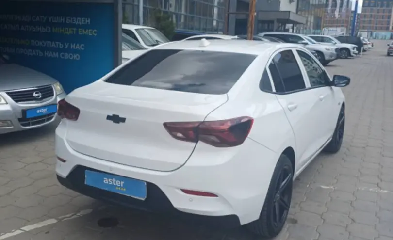 Chevrolet Onix 2023 года за 8 000 000 тг. в Караганда фото 5