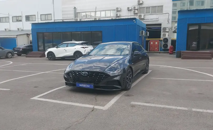 Hyundai Sonata 2021 года за 13 000 000 тг. в Алматы