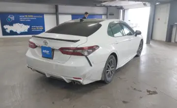Toyota Camry 2021 года за 14 000 000 тг. в Астана фото 3