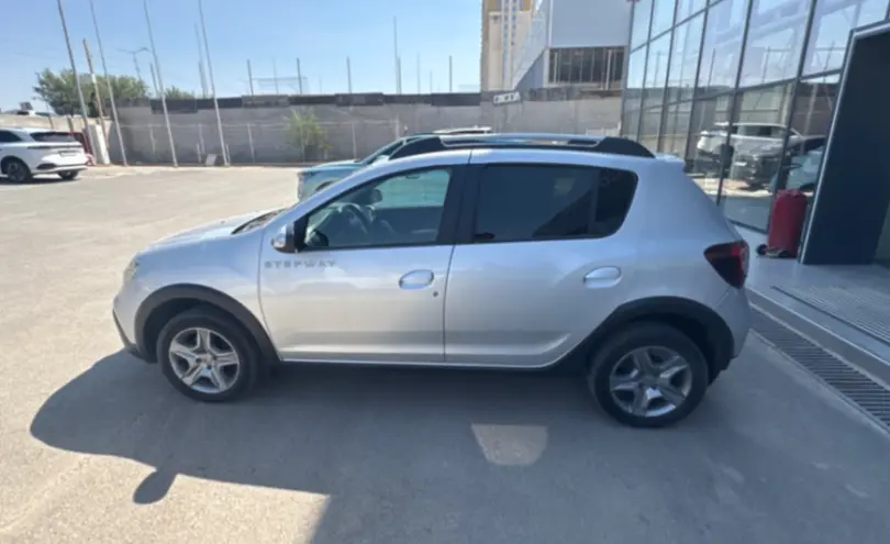 Renault Sandero 2019 года за 6 500 000 тг. в Шымкент фото 4
