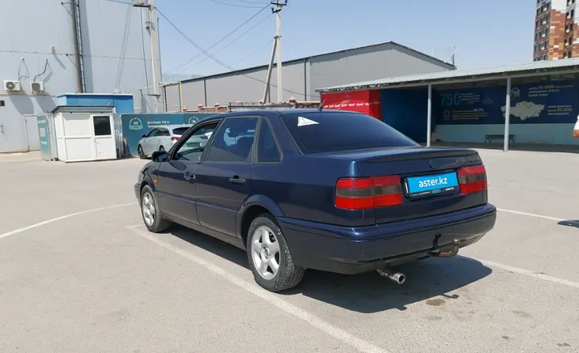 Volkswagen Passat 1995 года за 1 500 000 тг. в Шымкент фото 4