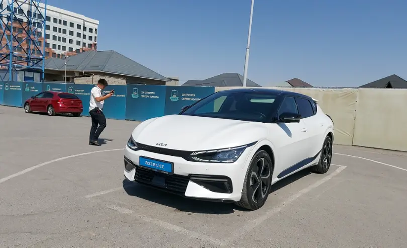 Kia EV6 2022 года за 13 000 000 тг. в Шымкент