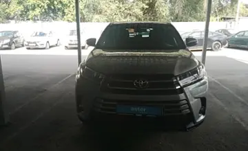 Toyota Highlander 2018 года за 22 000 000 тг. в Алматы фото 2