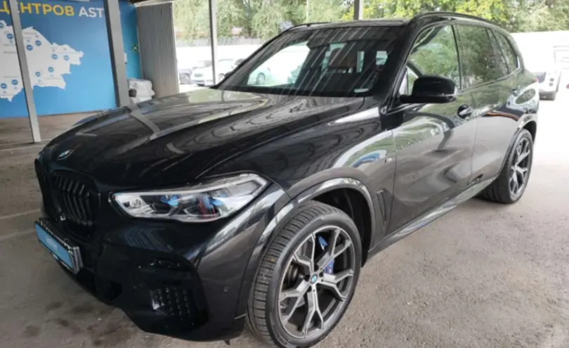 BMW X5 2022 года за 42 000 000 тг. в Алматы