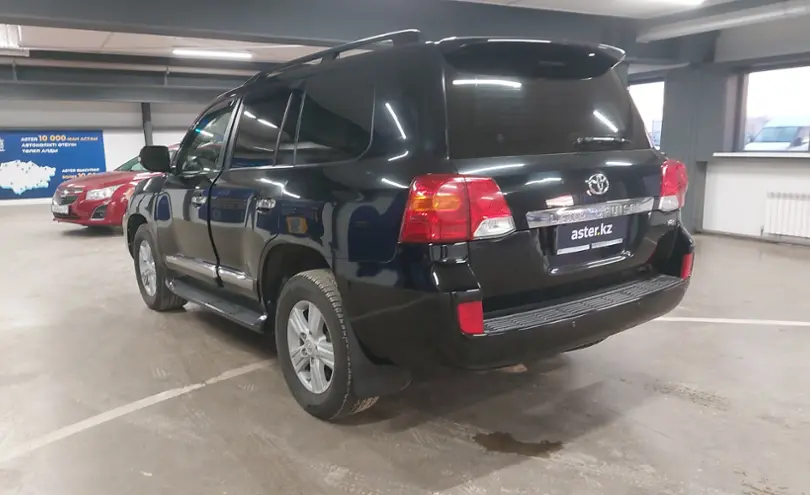 Toyota Land Cruiser 2015 года за 24 500 000 тг. в Астана фото 4