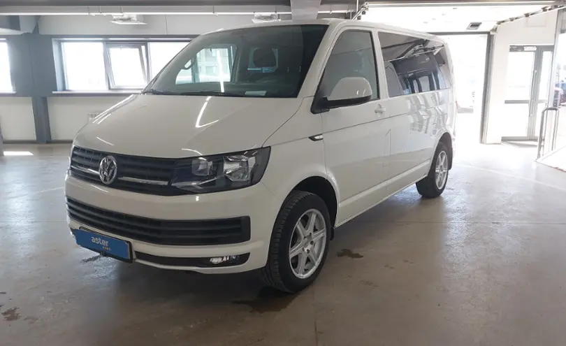 Volkswagen Transporter 2019 года за 17 000 000 тг. в Астана