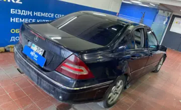Mercedes-Benz C-Класс 2005 года за 2 700 000 тг. в Астана