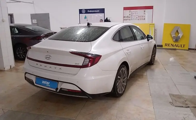 Hyundai Sonata 2021 года за 13 000 000 тг. в Актобе фото 5