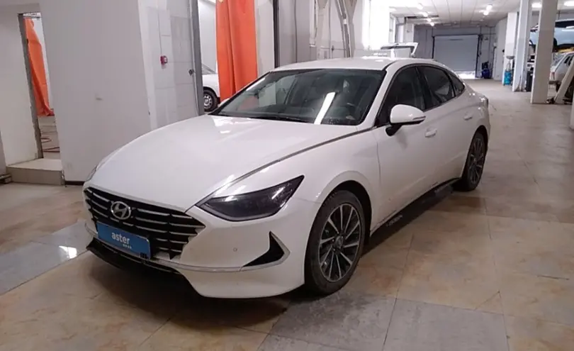 Hyundai Sonata 2021 года за 13 000 000 тг. в Актобе