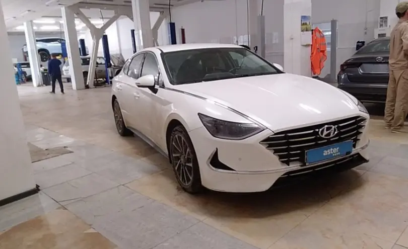 Hyundai Sonata 2021 года за 13 000 000 тг. в Актобе фото 3
