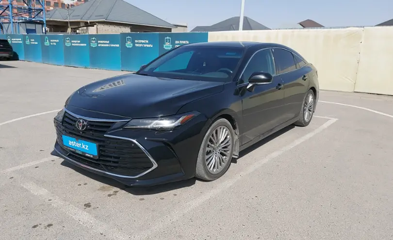 Toyota Avalon 2019 года за 25 000 000 тг. в Шымкент
