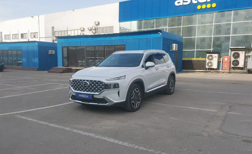 Hyundai Santa Fe 2021 года за 17 000 000 тг. в Алматы