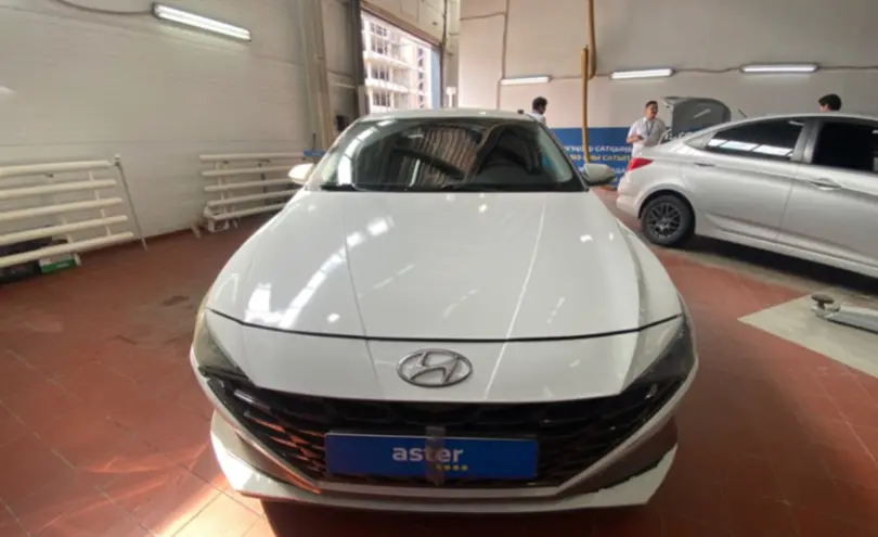 Hyundai Elantra 2021 года за 9 500 000 тг. в Астана фото 2